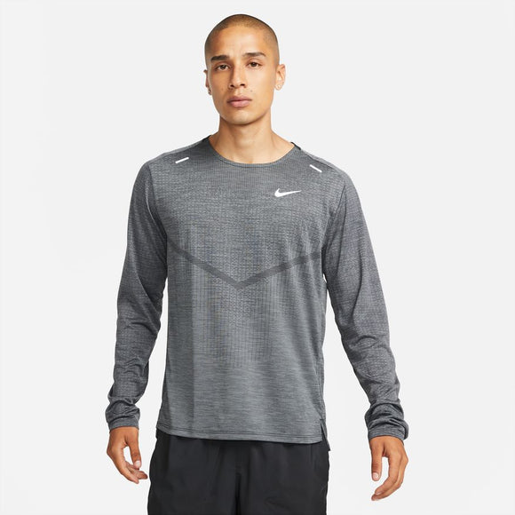 Nike Dri Fit Solar Sleeve BLACK : : Clothing & Accessories